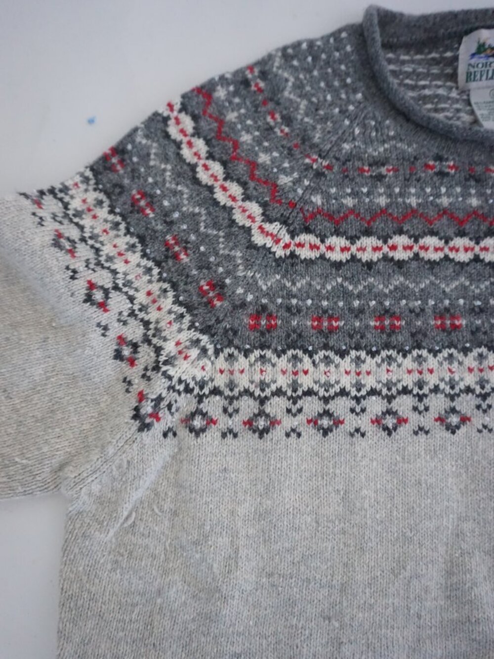 Vintage Northern Reflections Grey Fair Isle Knit Sweater Red White Nordic Wool L - Picture 8 of 9